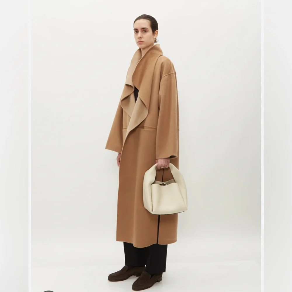 Toteme Bucket Bag - Picture 2 of 15